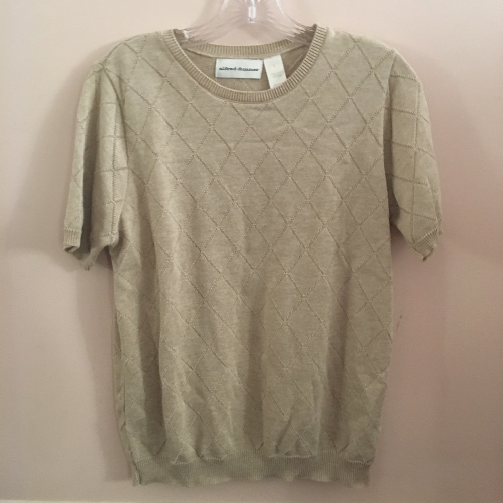Knit shirt sleeve sweater